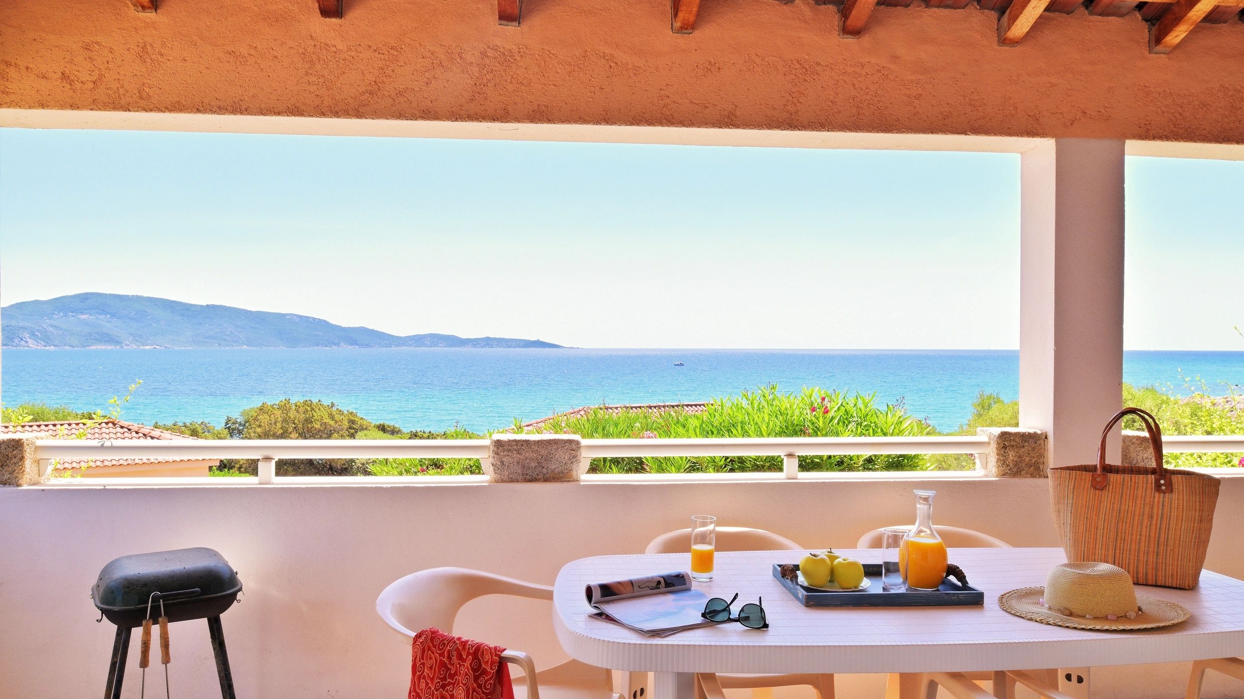 Location de villa avec vue sur la mer en Corse-du-Sud