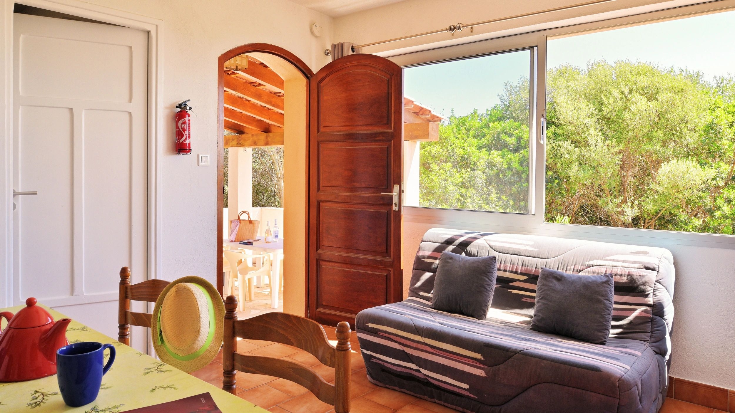 Villa moderne en location à proximité de la plage en Corse-du-Sud