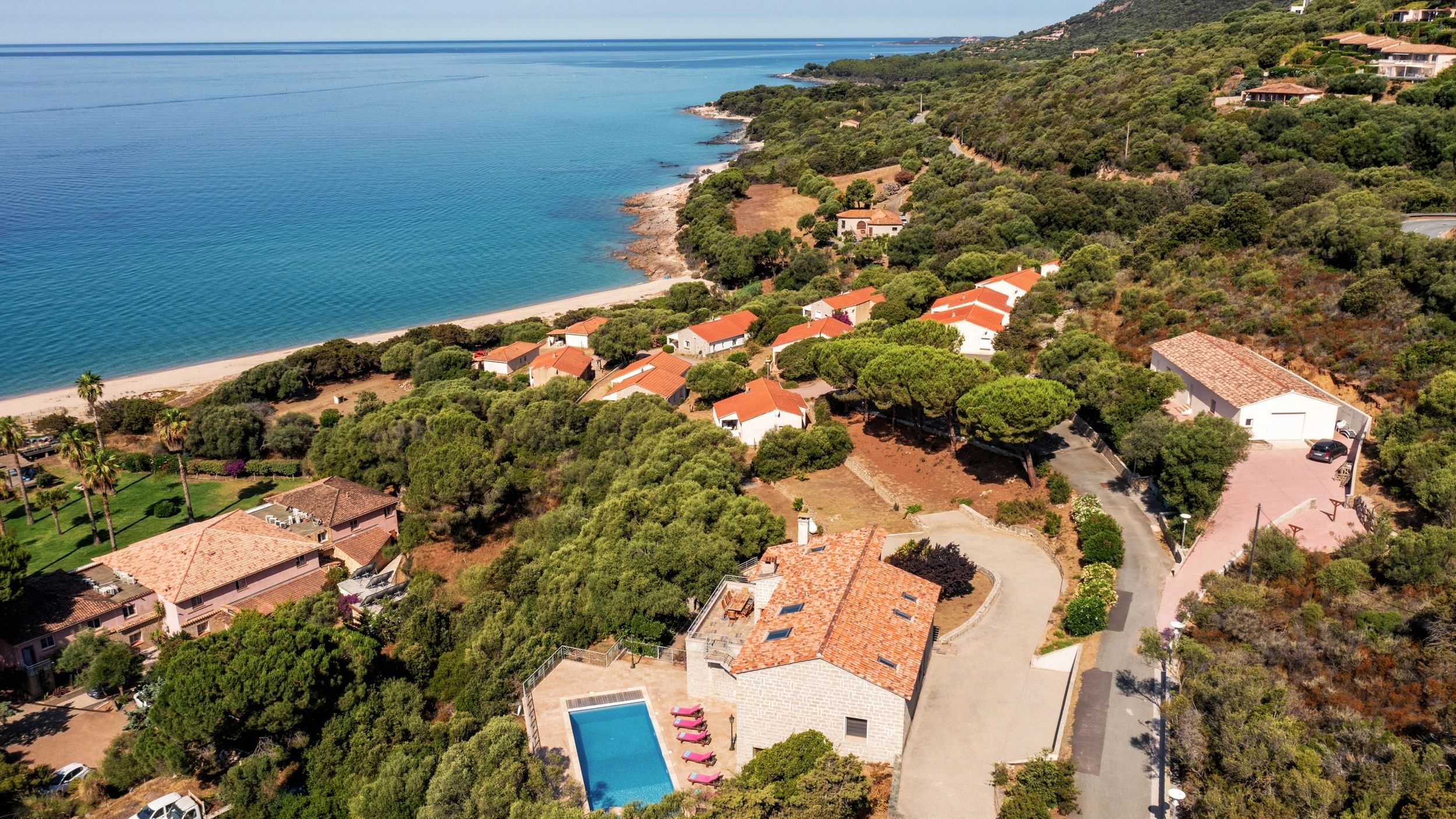 Location de villa en bord de mer en Corse-du-Sud